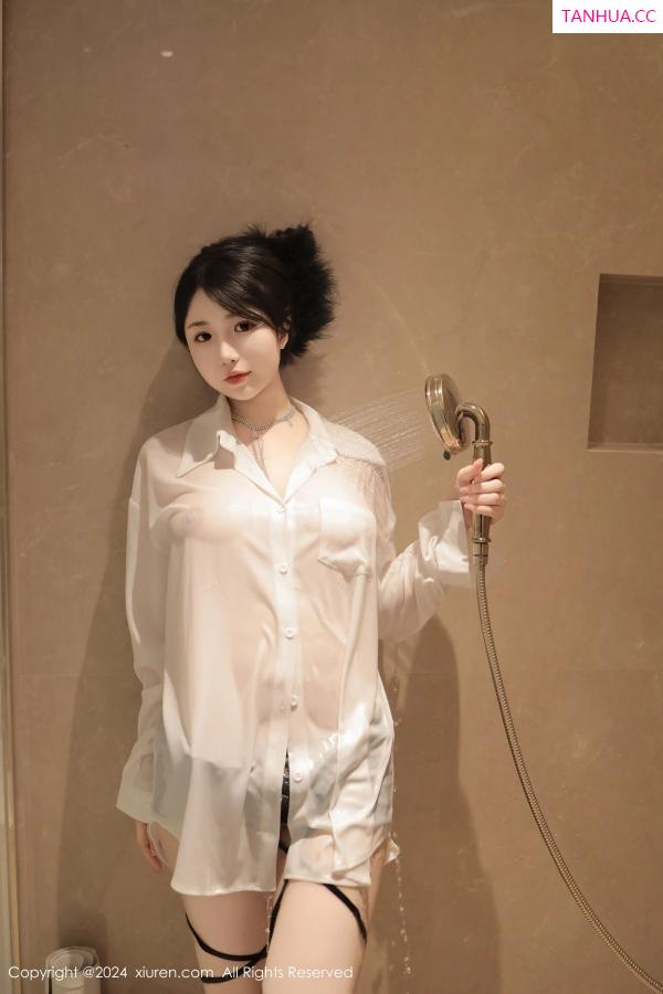   [XiuRen]高清写真图 2024.04.16 No.8400 陈小花 美胸性感第28张图片